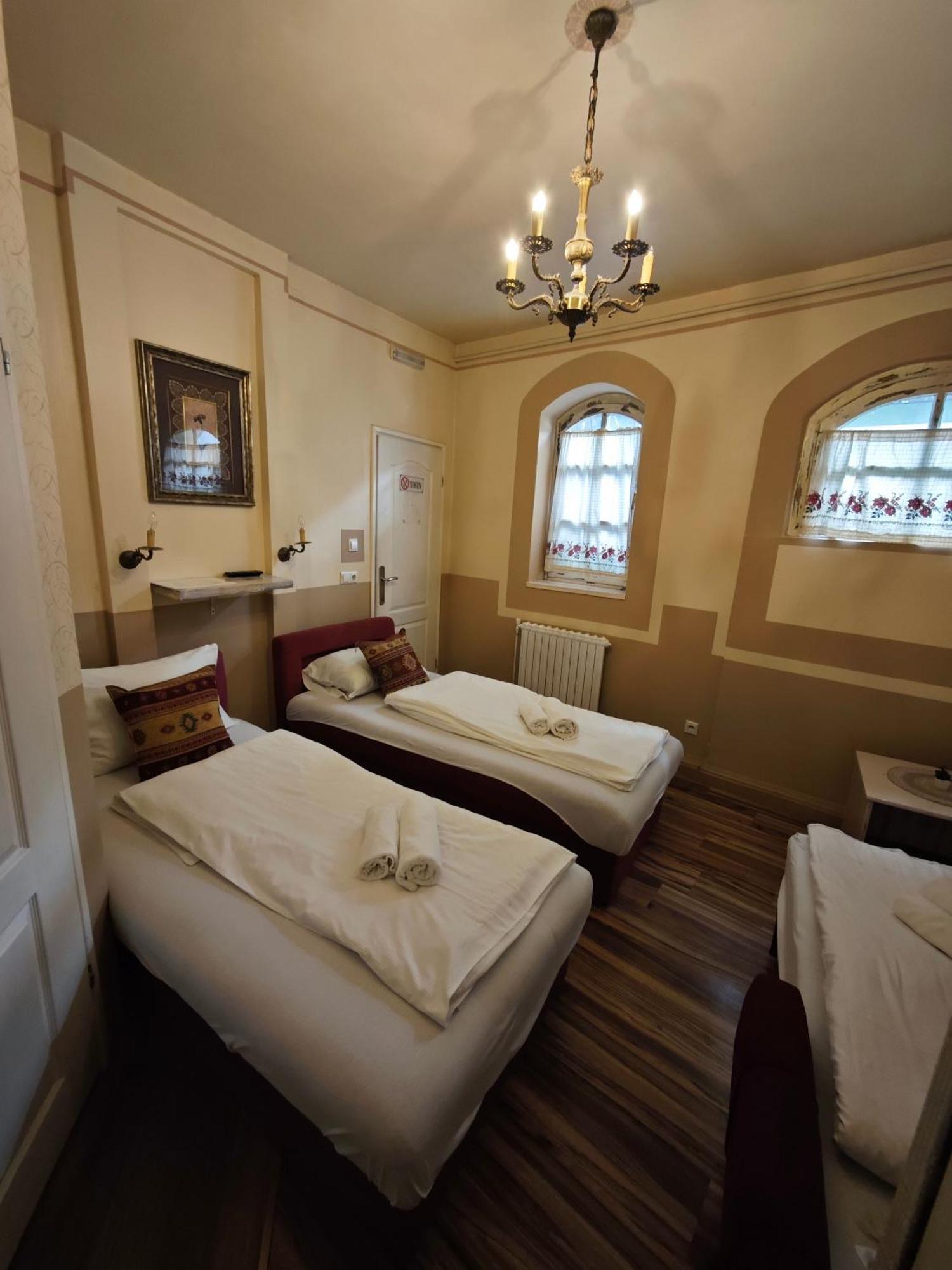 Guesthouse Yildiz Sarajevo Ngoại thất bức ảnh