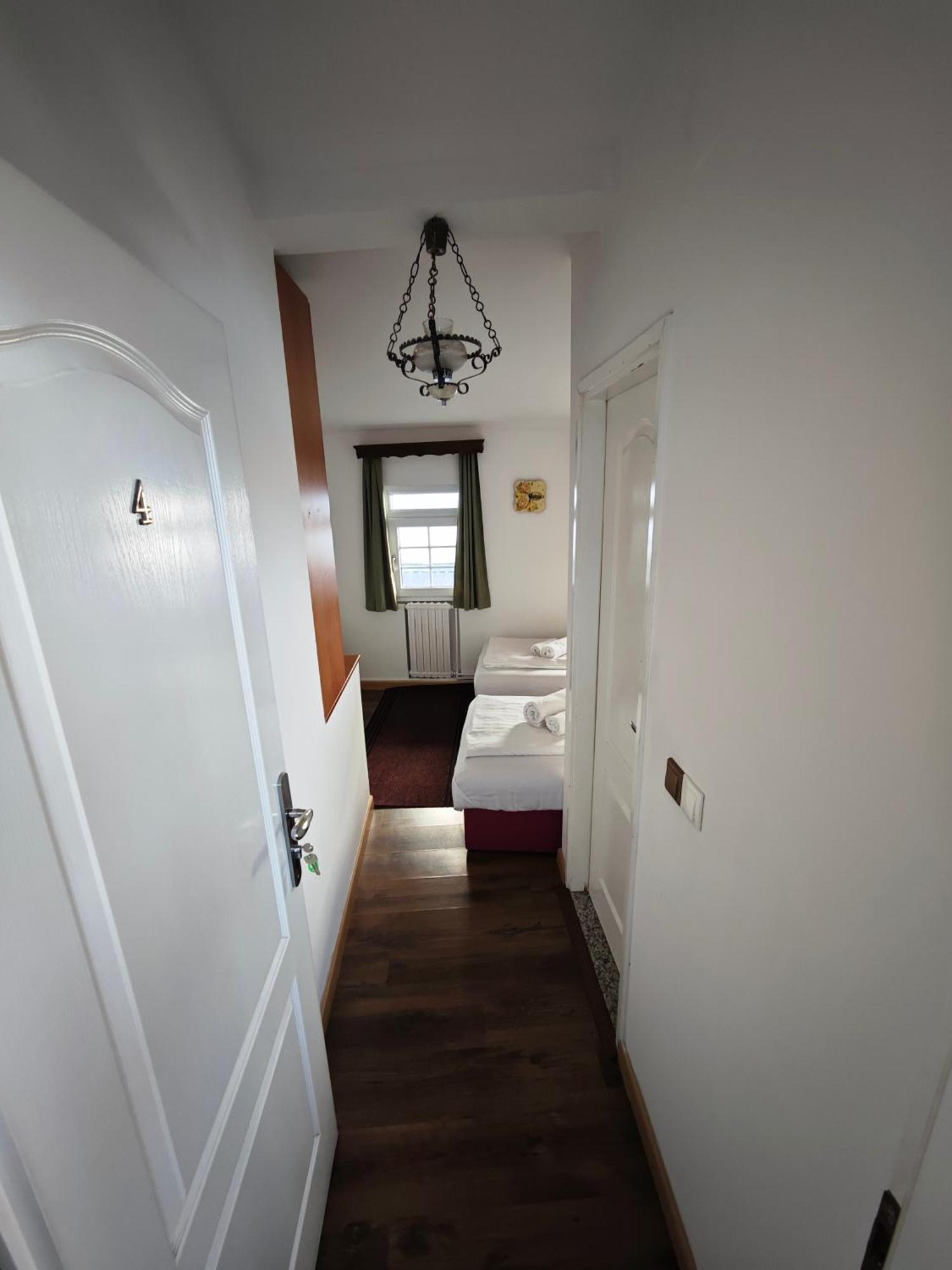 Guesthouse Yildiz Sarajevo Ngoại thất bức ảnh