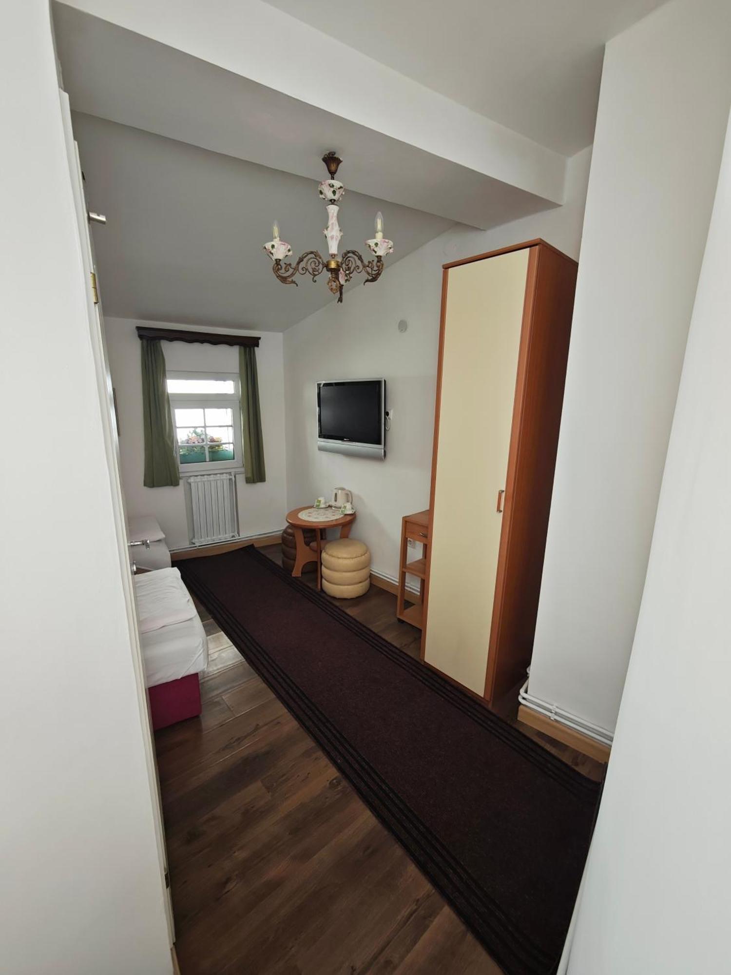 Guesthouse Yildiz Sarajevo Ngoại thất bức ảnh